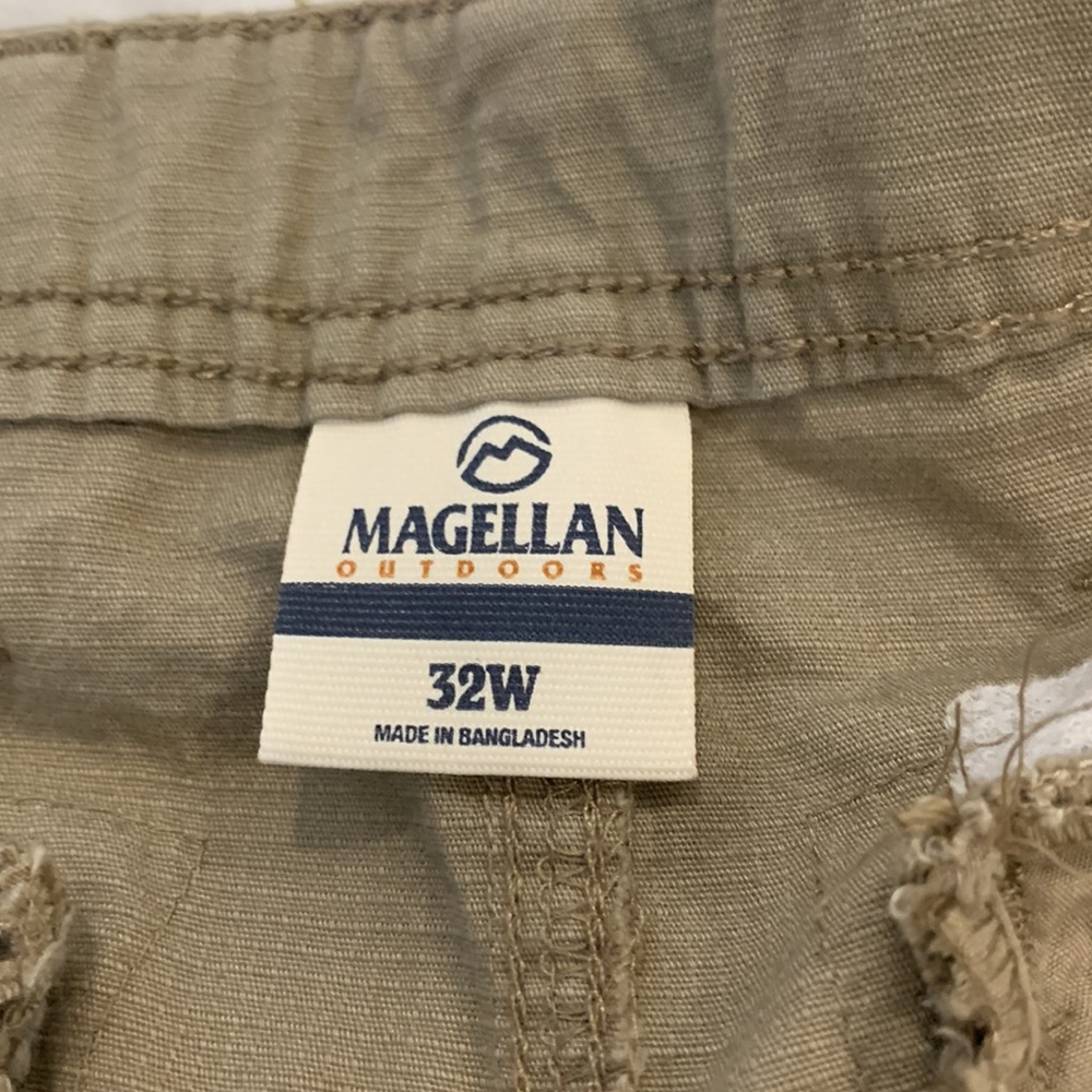 Magellan Khaki Cargo Shorts Size‎ 32 - Picture 9 of 10